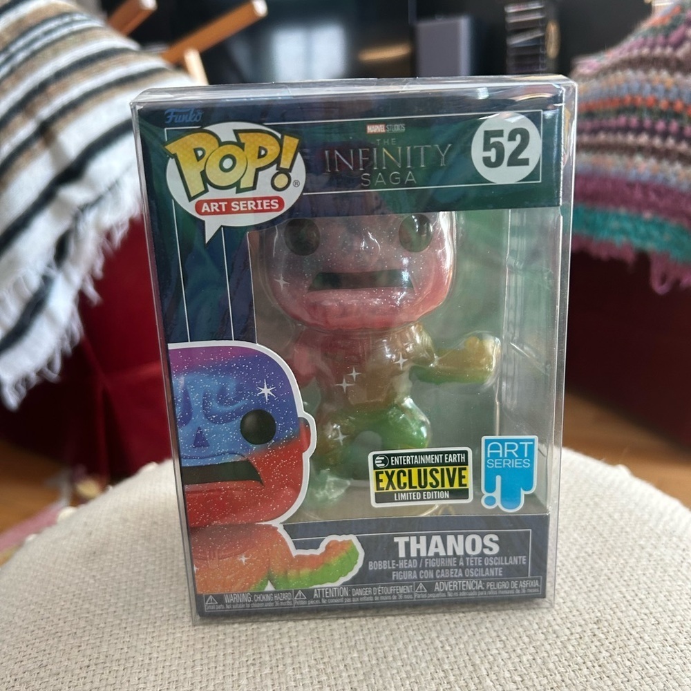 Funko POP! Art Series Marvel THANOS (Rainbow) #52 Entertainment Earth Exclusive